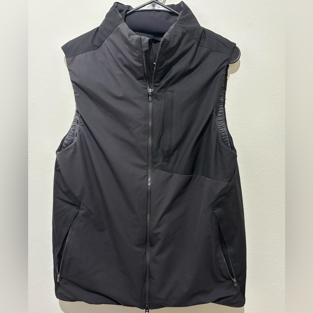 Lululemon Pinnacle Warmth Vest Size Medium